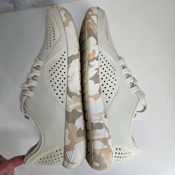 Crocs Literide Pacer Sneaker‎ Womens 7 Beige Camo Breathable Outdoor Gorpcore - Picture 14 of 14